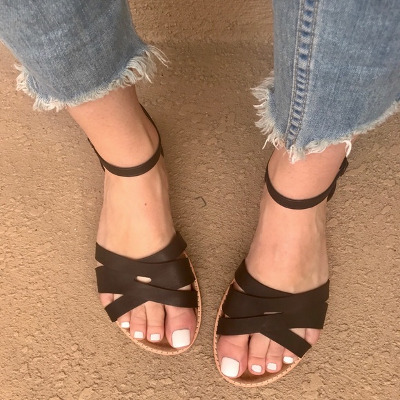 1 left!! Vegan Leather Ankle Strap Flat Sandal - Picture 3 of 5